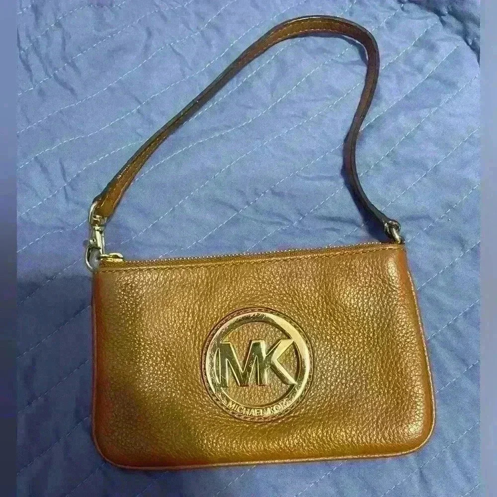 Wristlet Designer By Michael Kors Size: Small